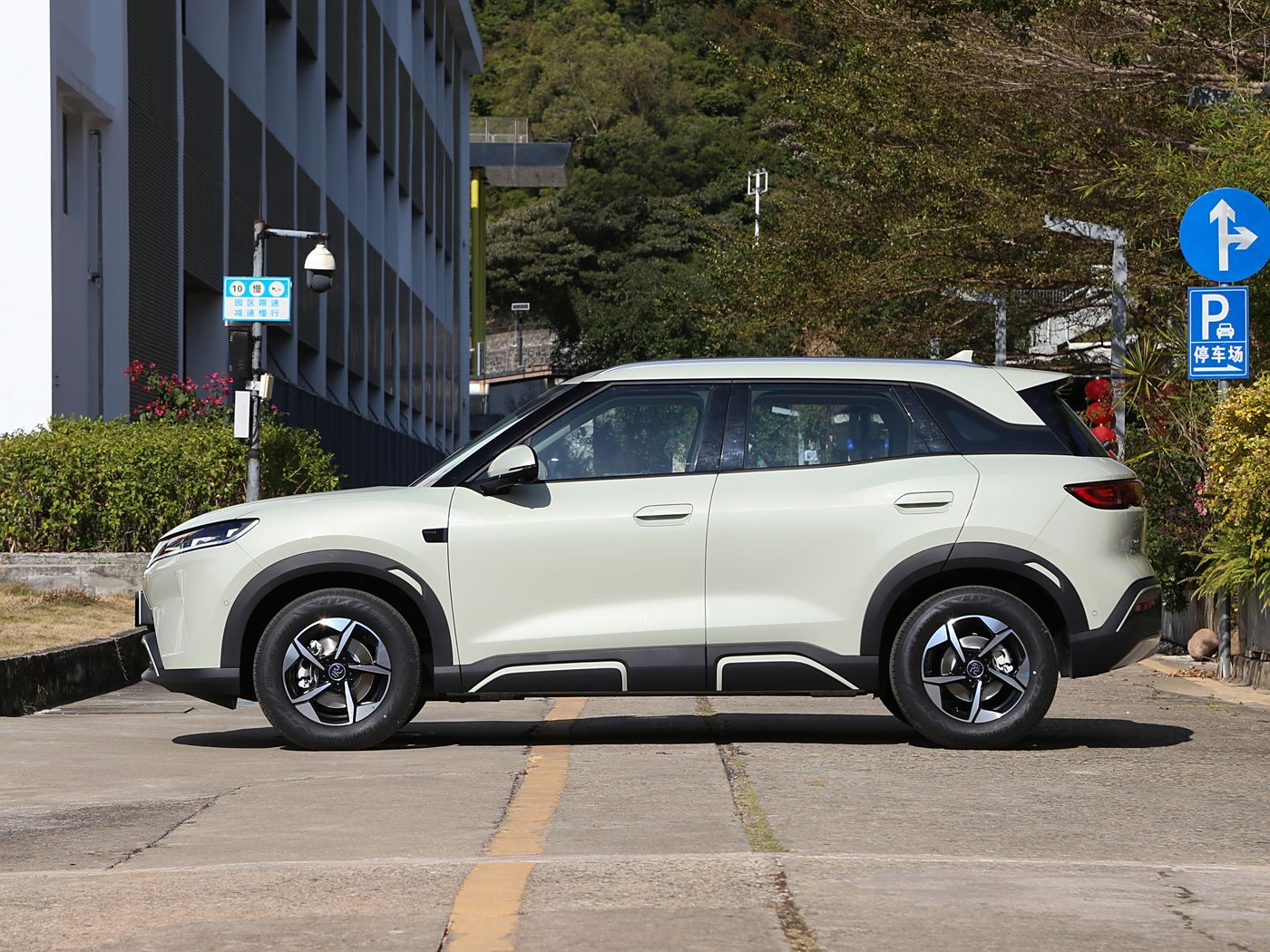 BYD Atto 2 /Yuan Up - SUV, EV — изображение 8