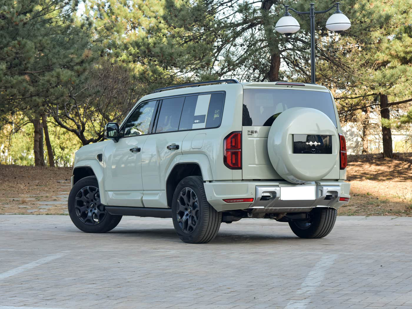 BYD Formula Leopard 5 /DENZA B5 - SUV, PHEV — изображение 3