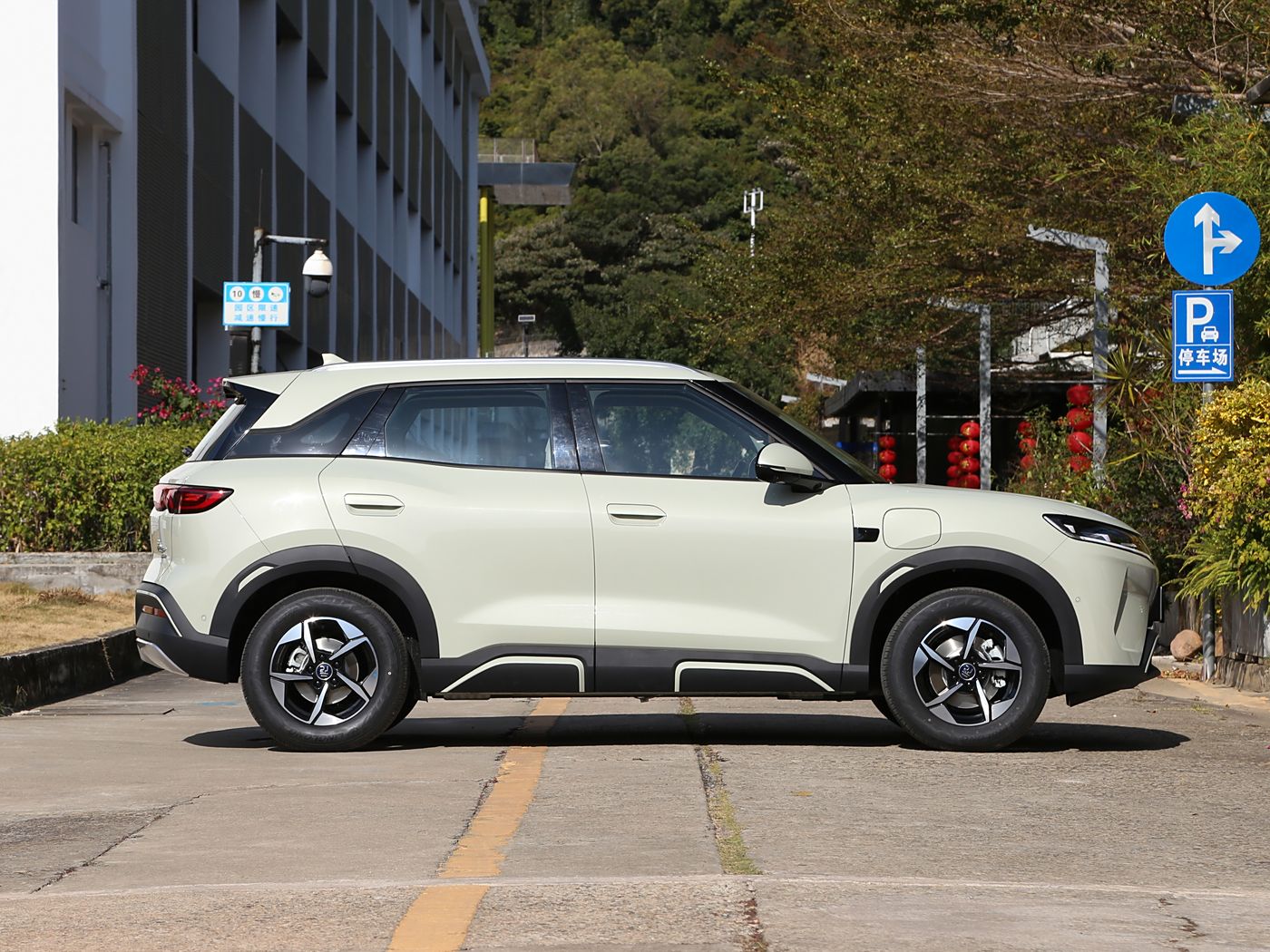 BYD Atto 2 /Yuan Up - SUV, EV — изображение 6