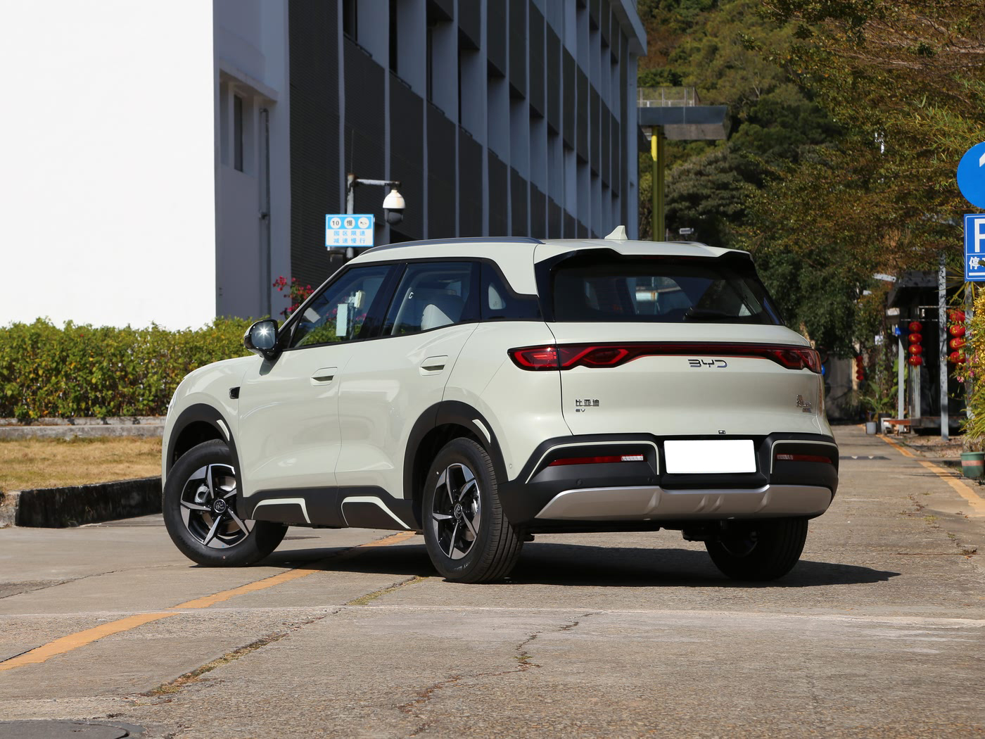 BYD Atto 2 /Yuan Up - SUV, EV — изображение 5