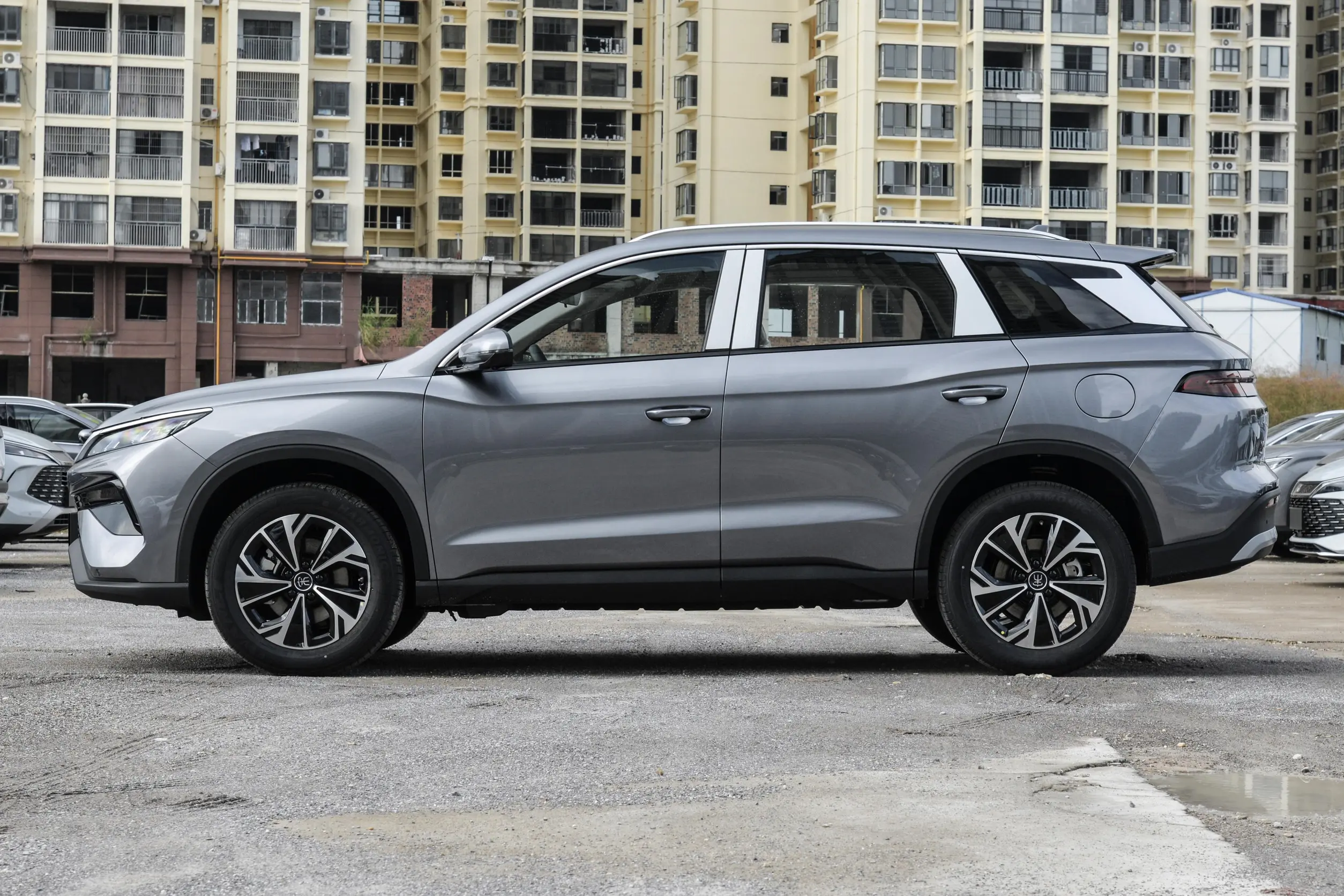 BYD SongPro DM-i /Sealion 5- SUV, PHEV — изображение 10