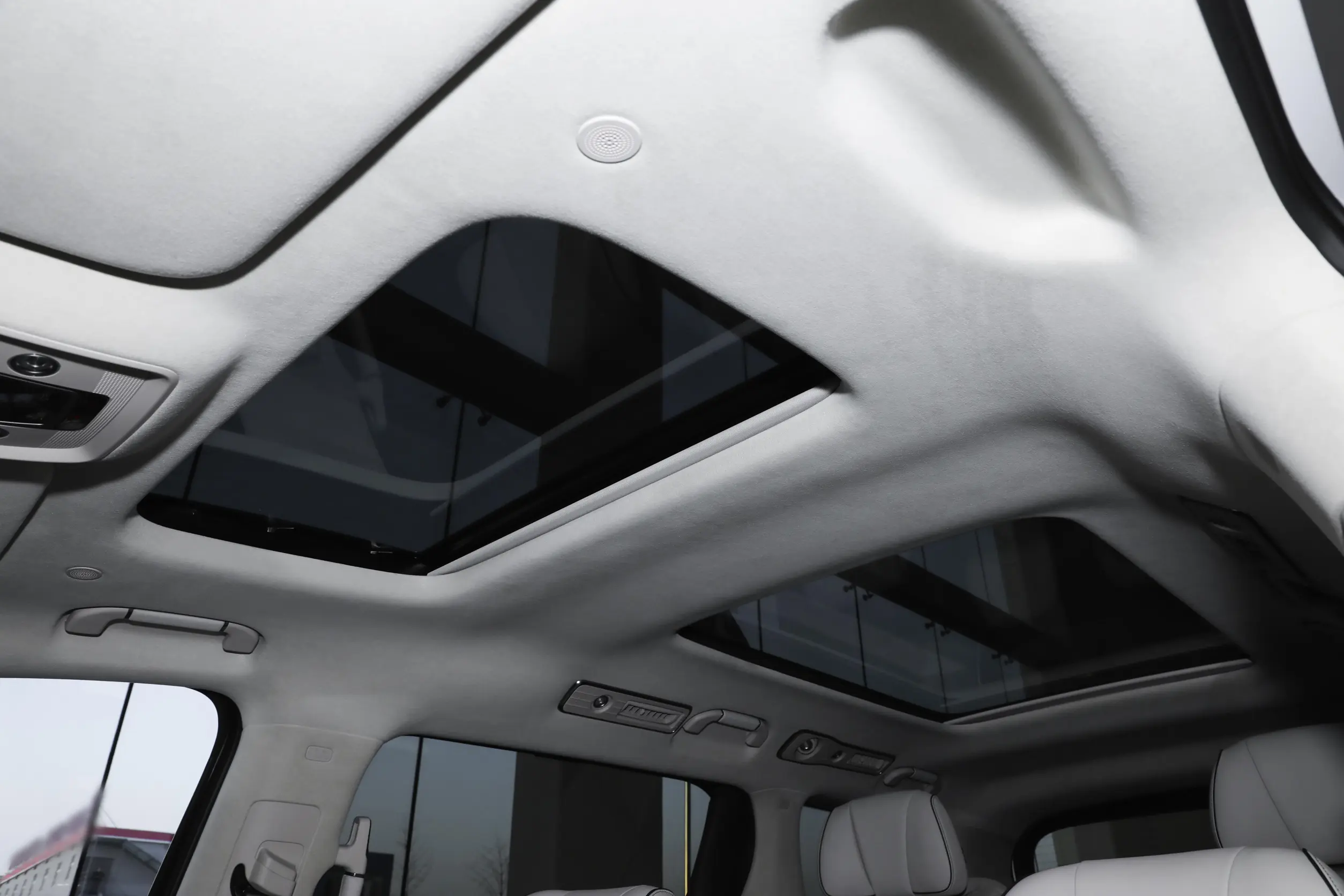 BYD Denza D9 EV - MPV, EV — изображение 13