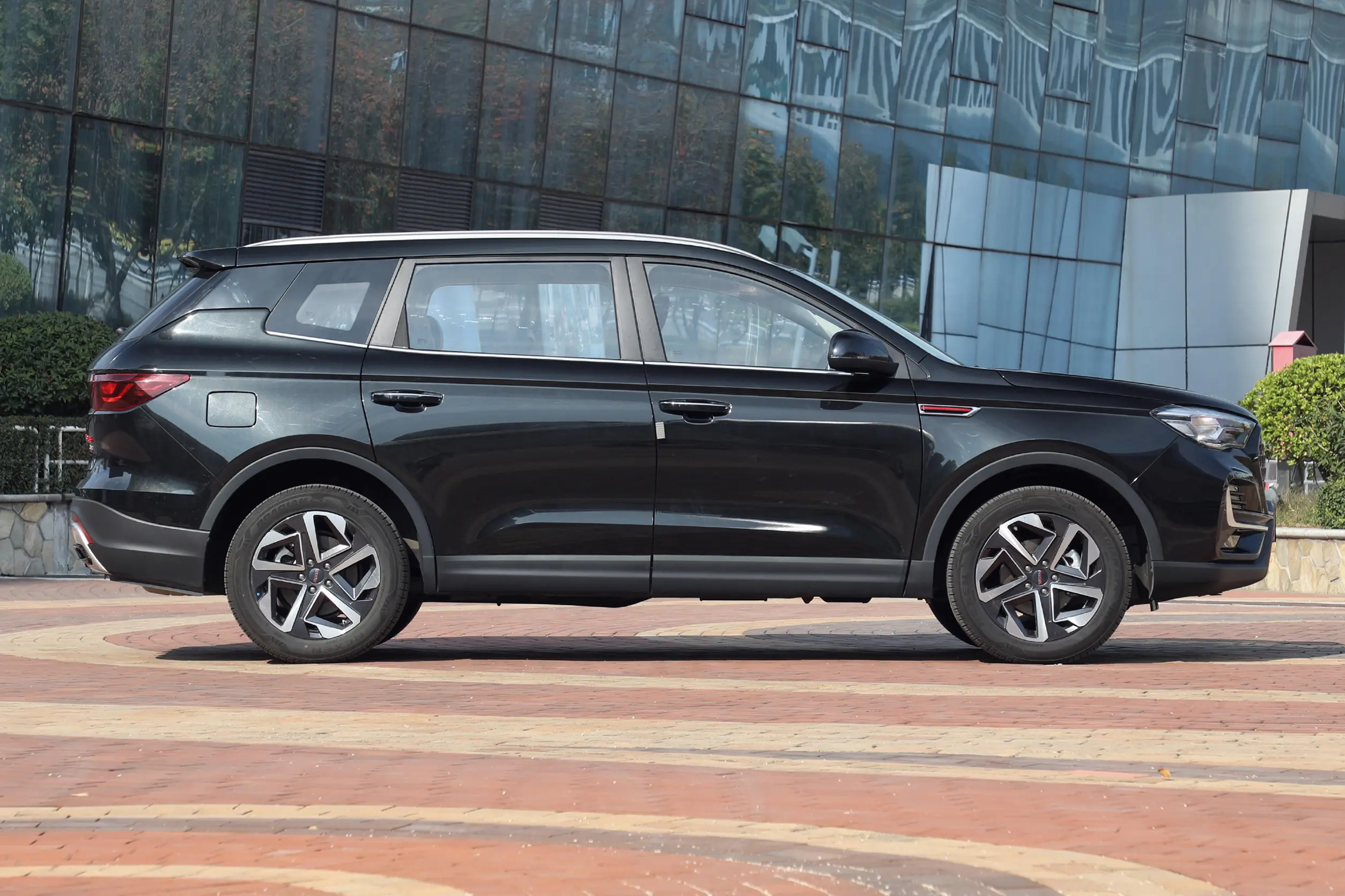 VGV U75PLUS - SUV, Gasoline — изображение 7