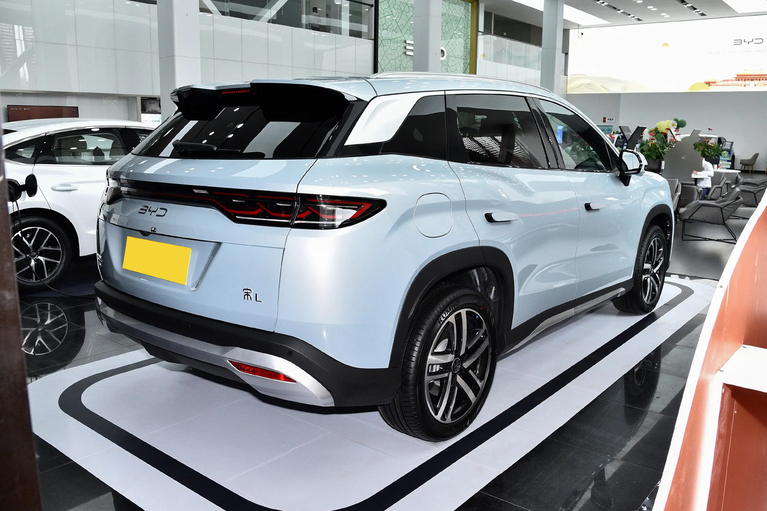 BYD SongL DM-i - SUV, EV, PHEV — изображение 4