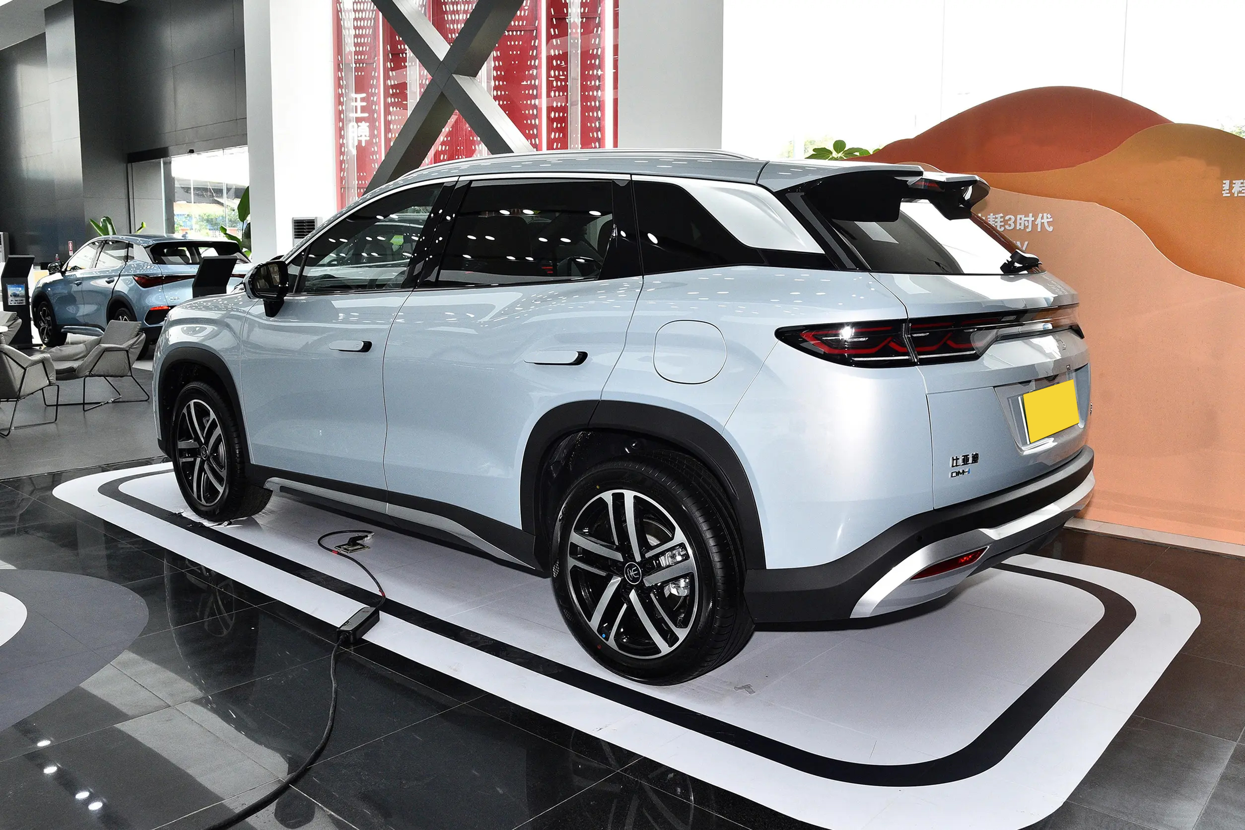 BYD SongL DM-i - SUV, EV, PHEV — изображение 5