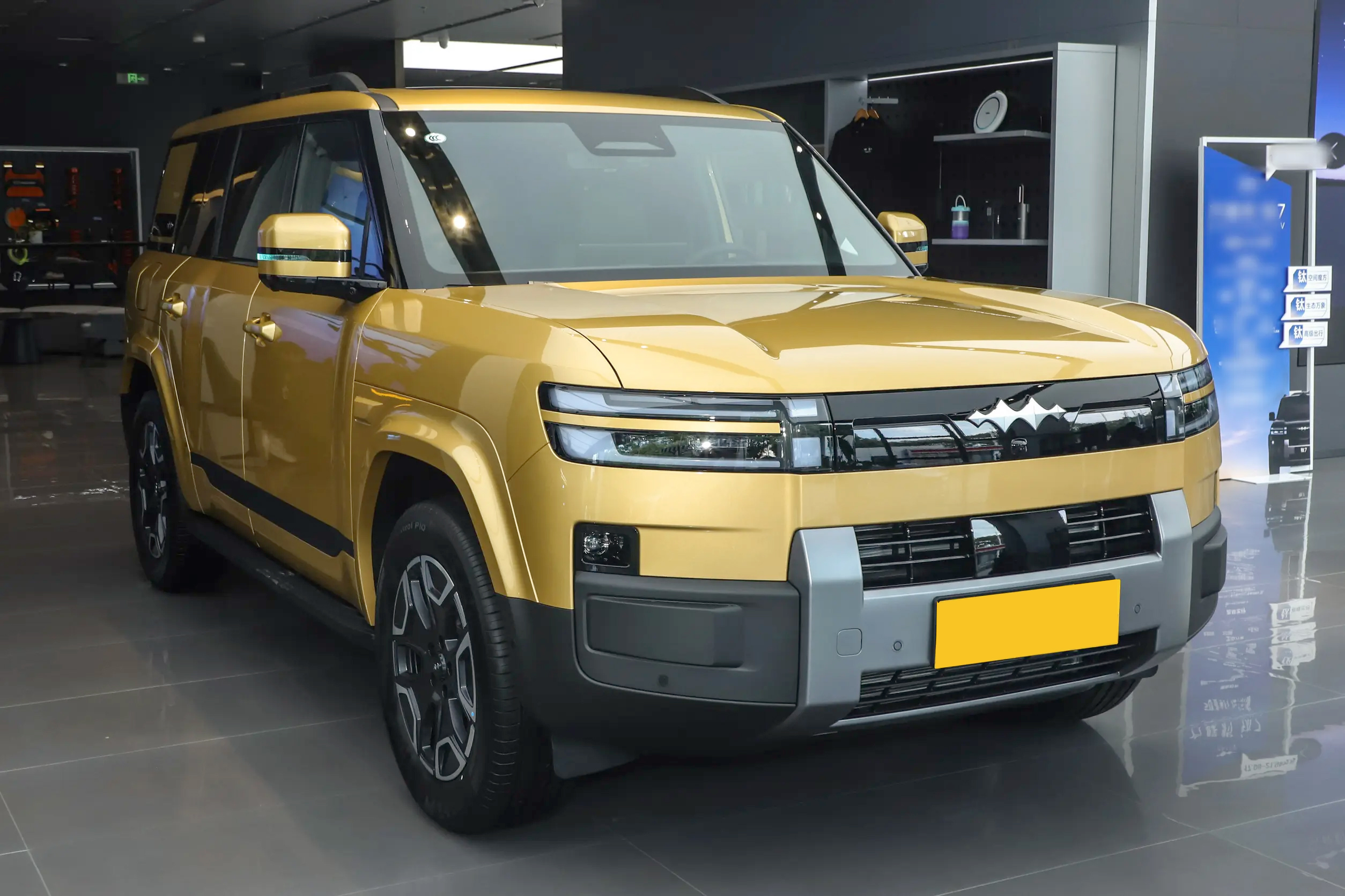BYD Leopard Titanium 7 TAI7 - SUV, PHEV — изображение 4