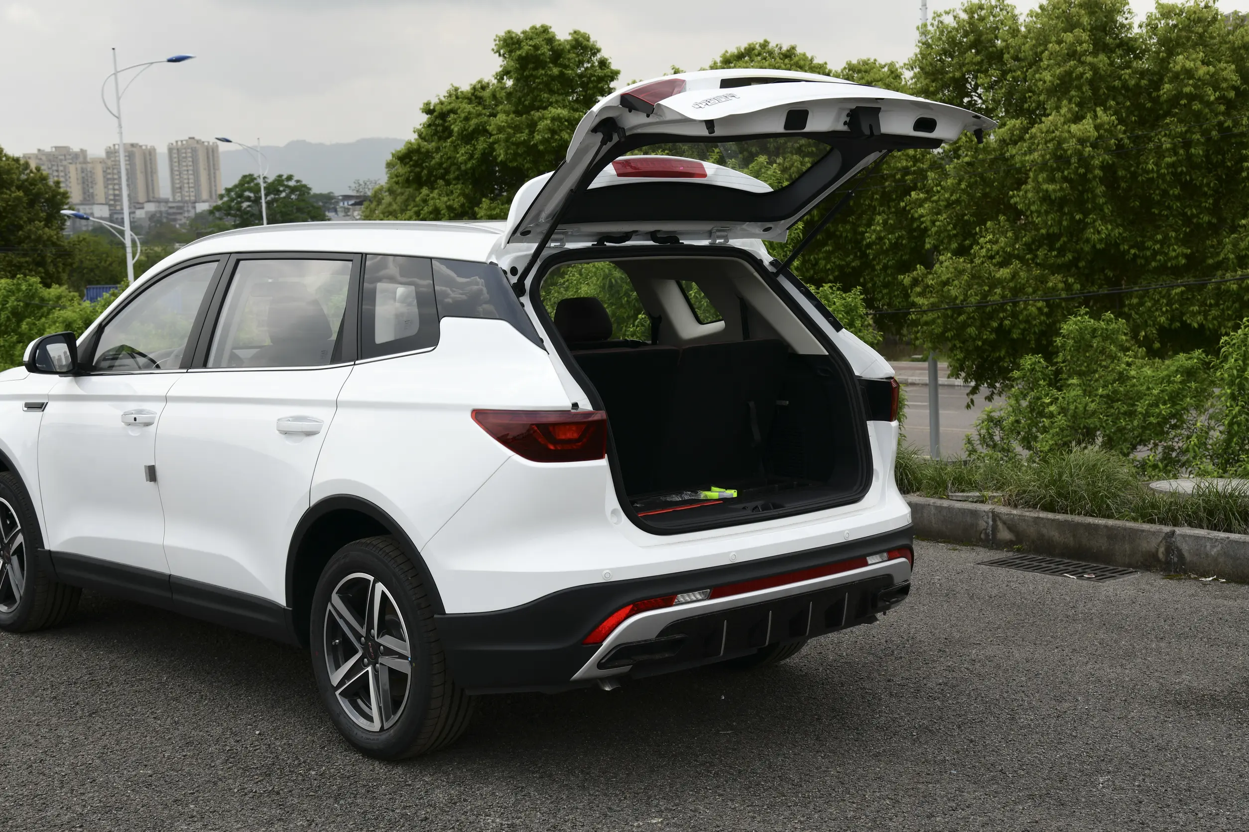 VGV U70PLUS - SUV, Gasoline — изображение 8