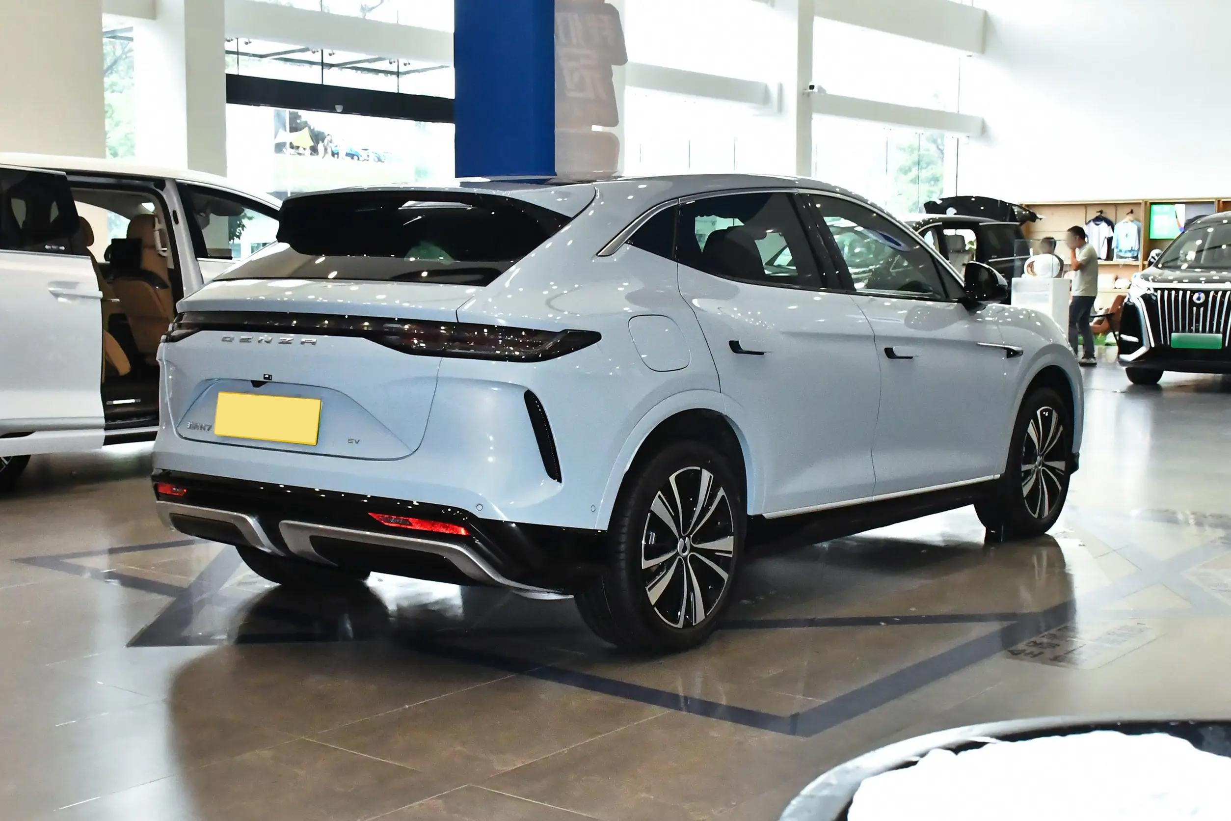 BYD Denza N7 EV - SUV, EV — изображение 4